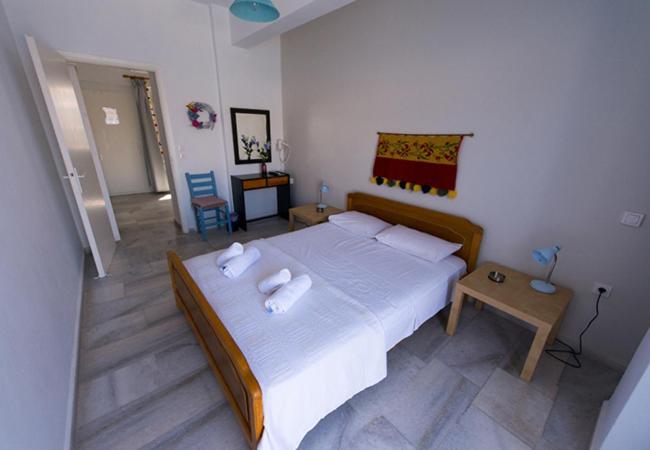 Katapola Vekris Apartments エクステリア 写真